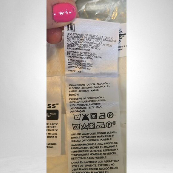 Dockers NWT W33 Men's Perfect Short Flat Front Classic Fit White - Picture 9 of 9